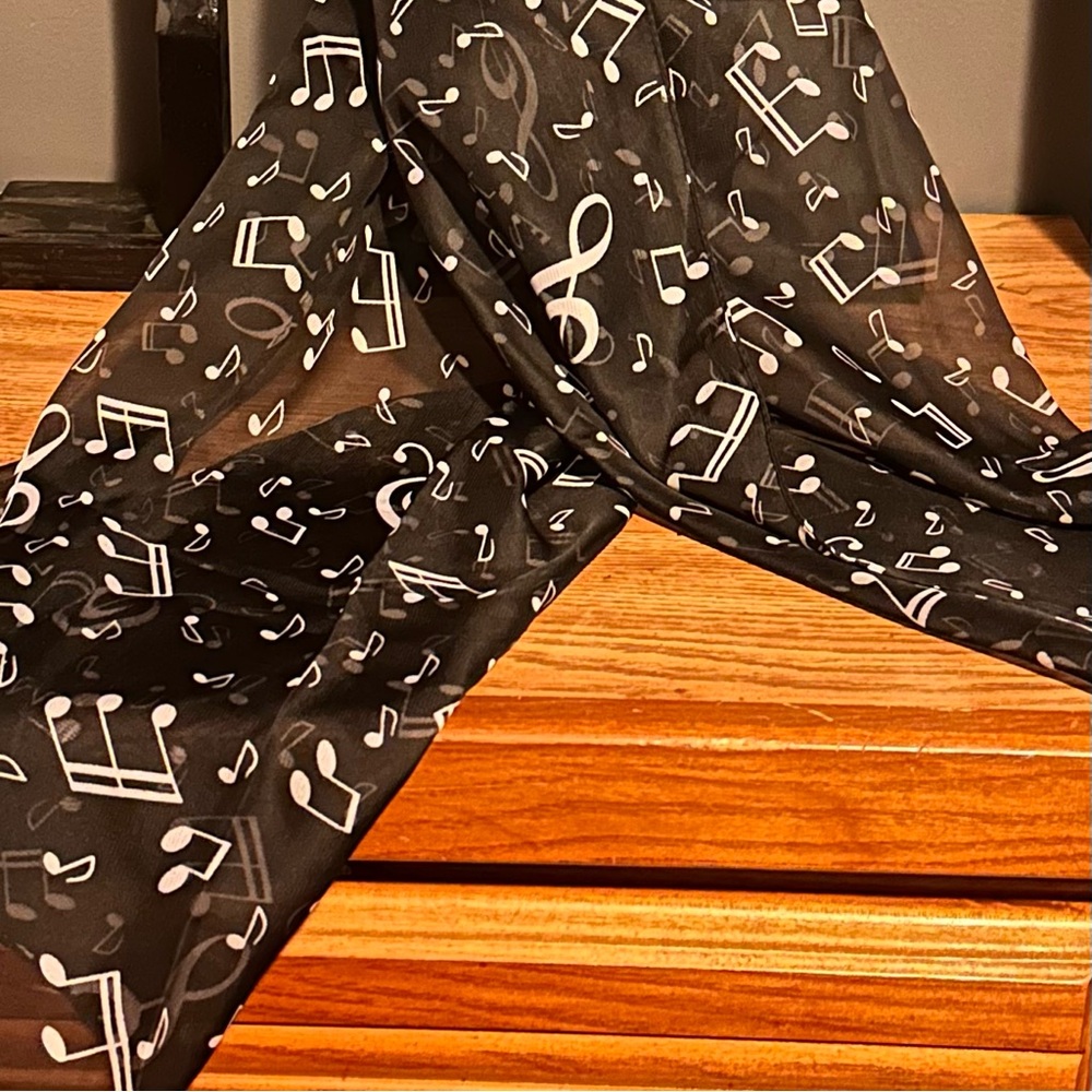Scarf black with white music notes 🎶 Women’s Kid’s OS